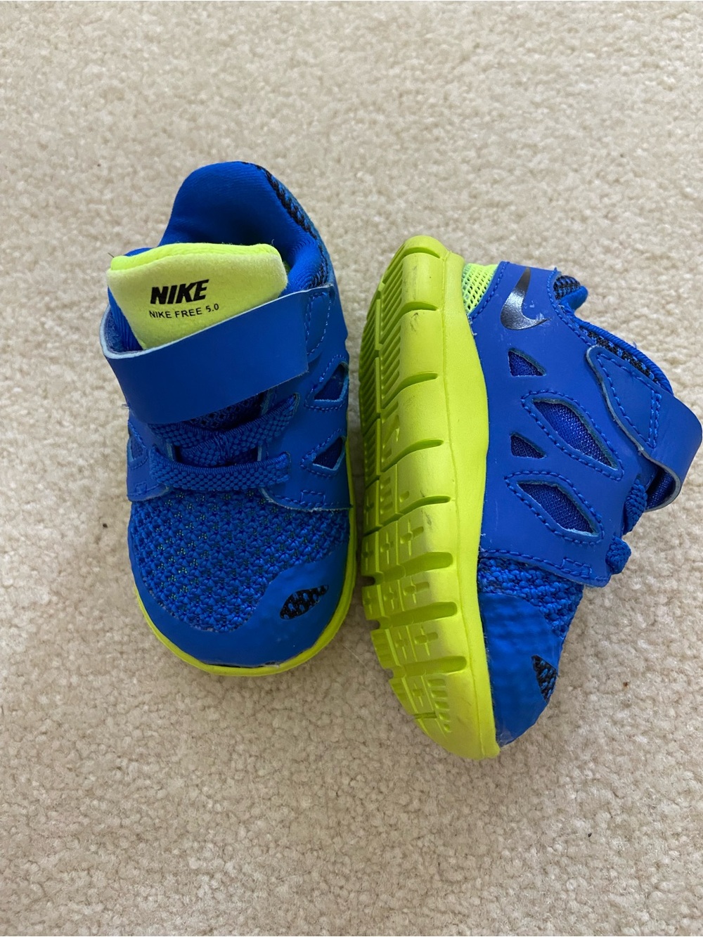 Nike Toddler size C3 Blue and Lime Athletic Sneakers new - Picture 7 of 7